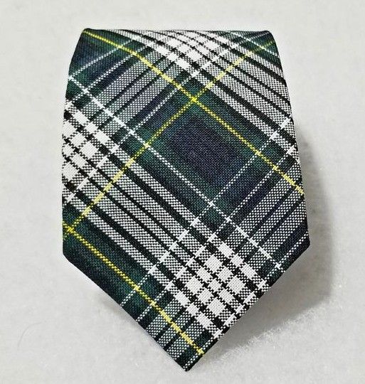 ST. CHRISTOPHER GRANDVIEW PLAID 61 OPEN TIE 57in