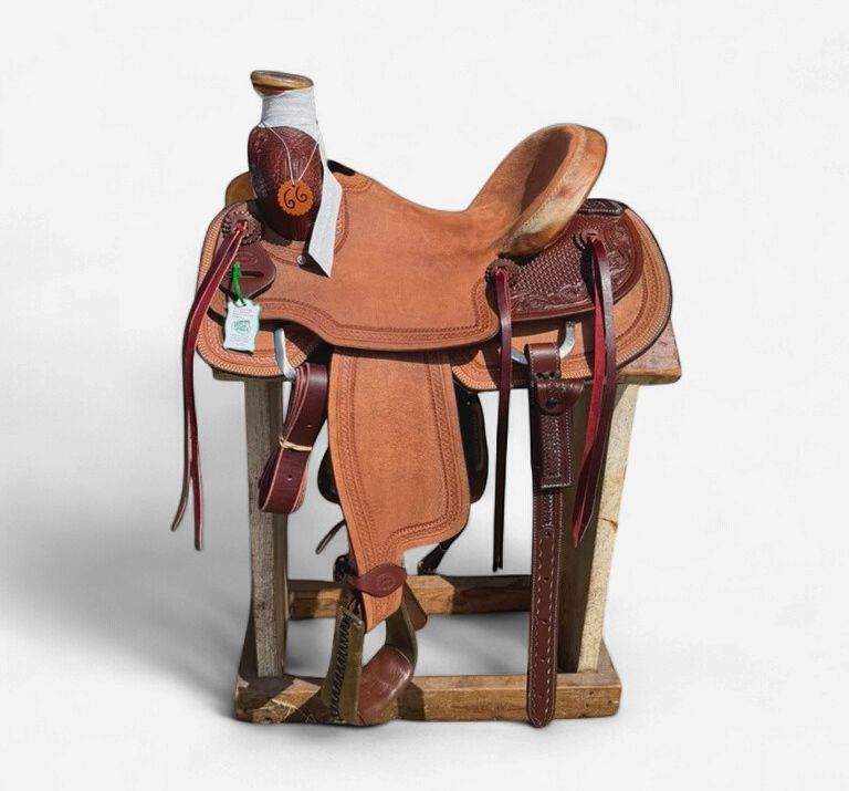 Irvine's 15 1/2" Association Saddle-4383-66