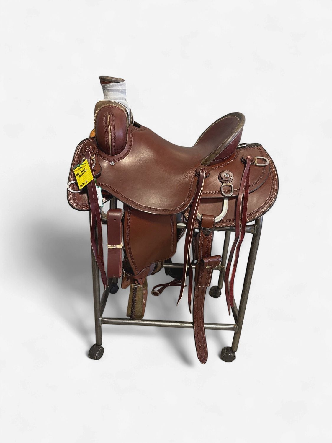 Irvine's 15 1/2" Association Saddle