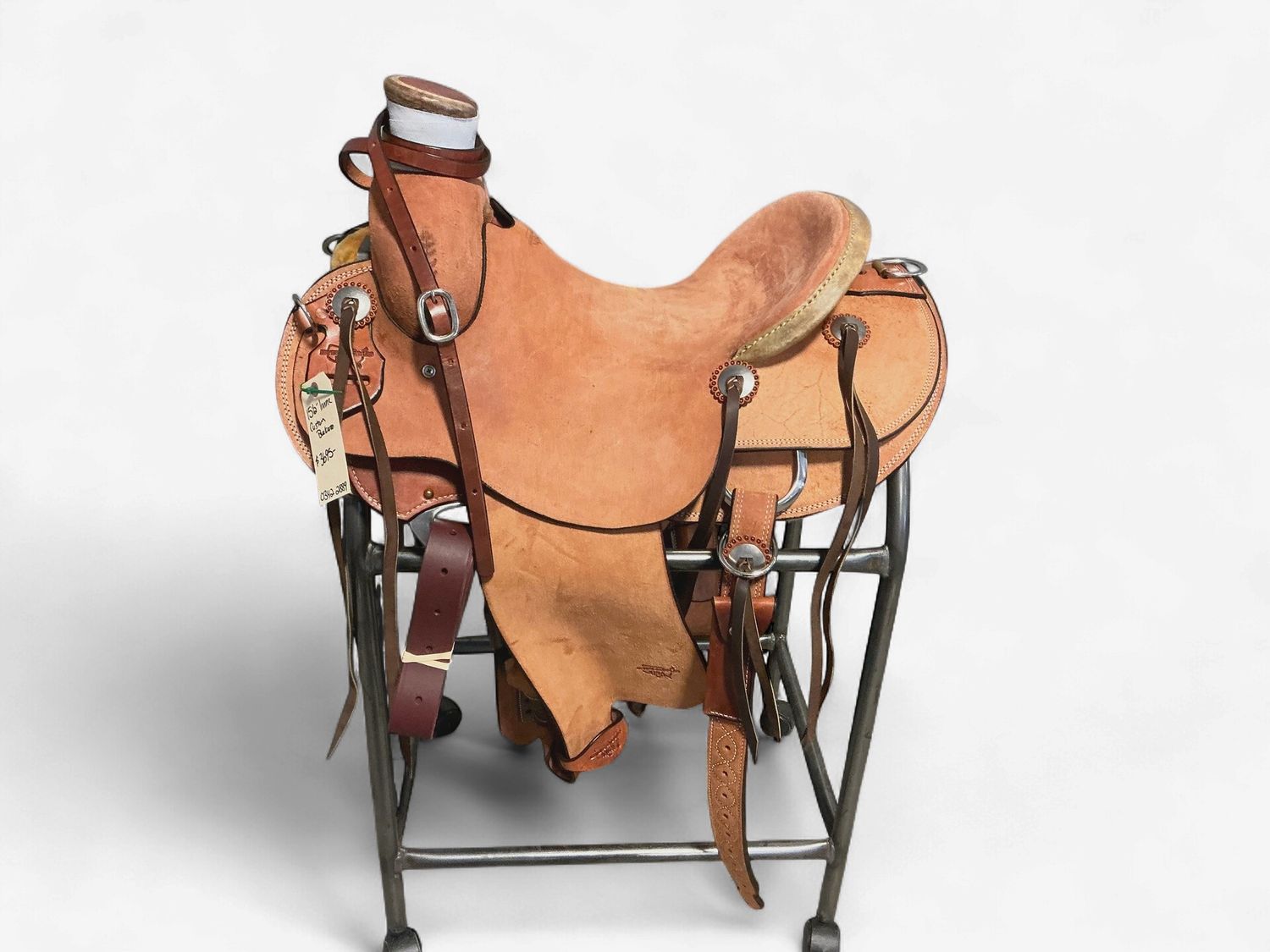 Irvine's Custom 16" Cowhorse Saddle