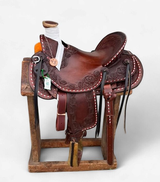 Irvine's 16 " Wade Saddle 4381-48