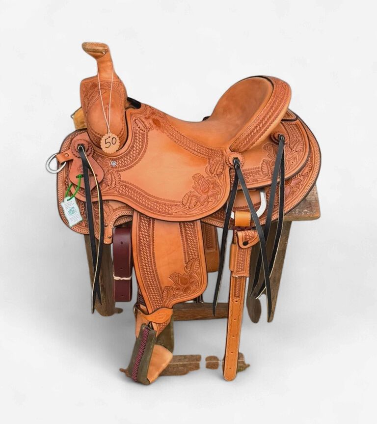 Irvine's 16 1/2" Association Saddle