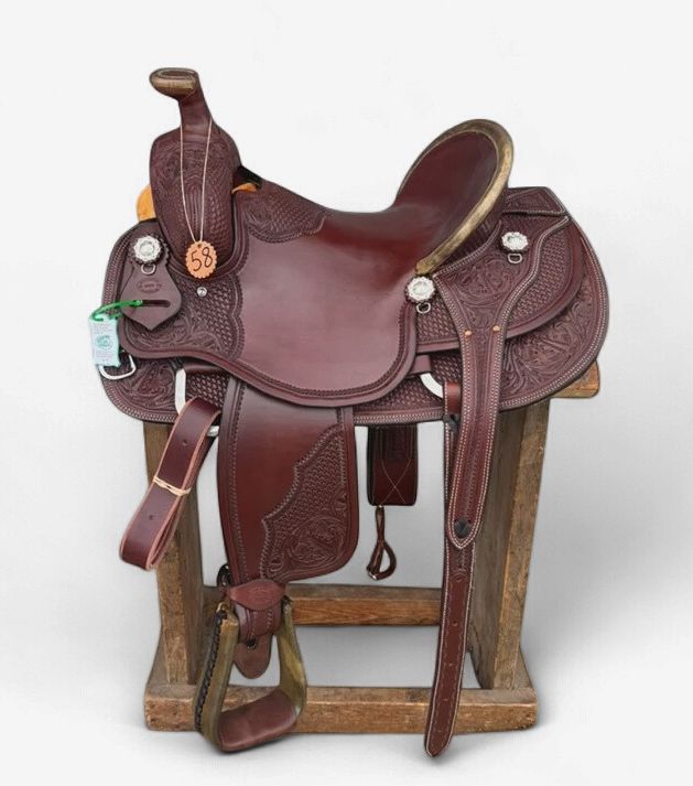 Irvine's 16 1/2" Association Saddle 4383-58