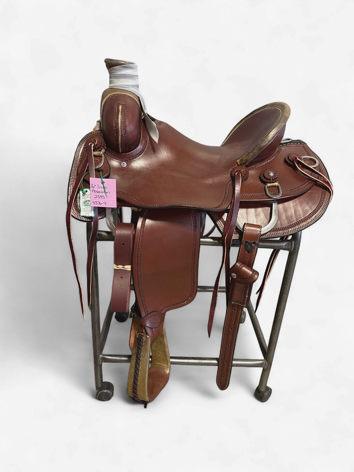 Irvine's 16" Association Saddle 2