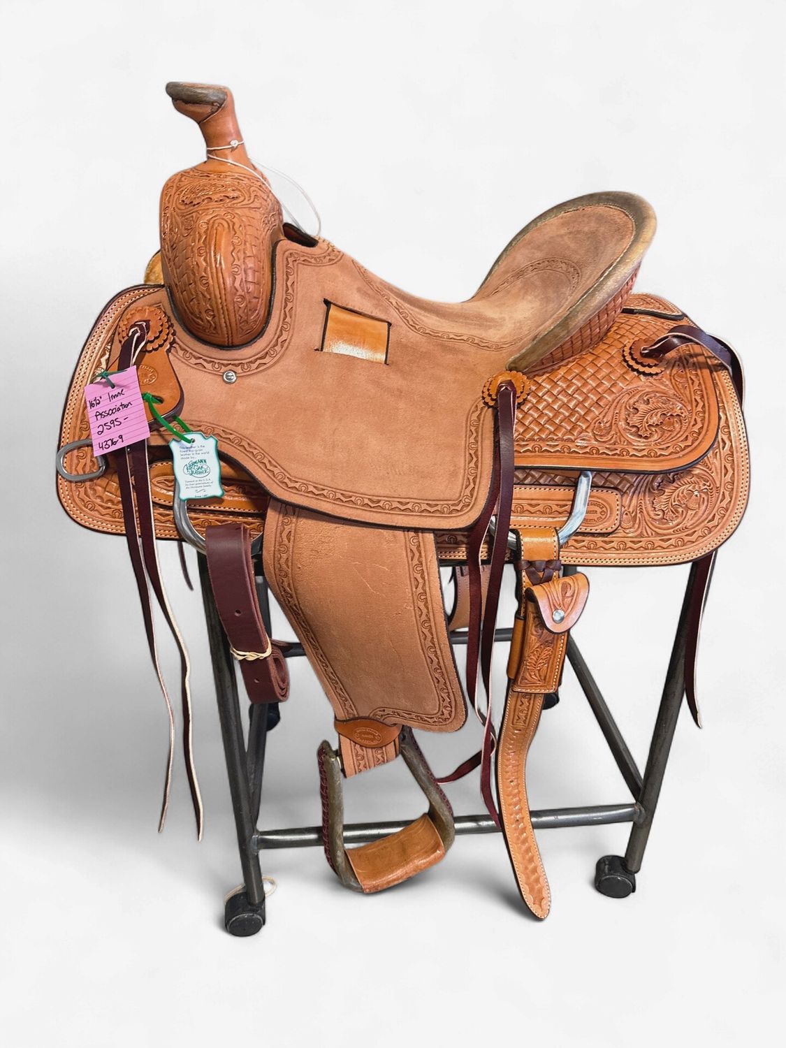 Irvine's 16.5" Association Saddle