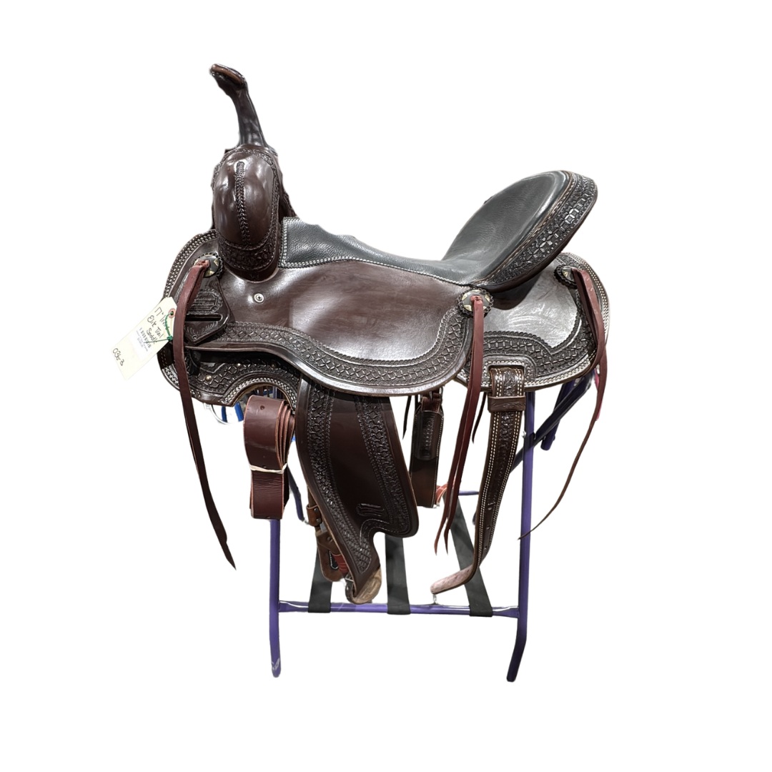 Irvine’s 17” Elite Trail Saddle