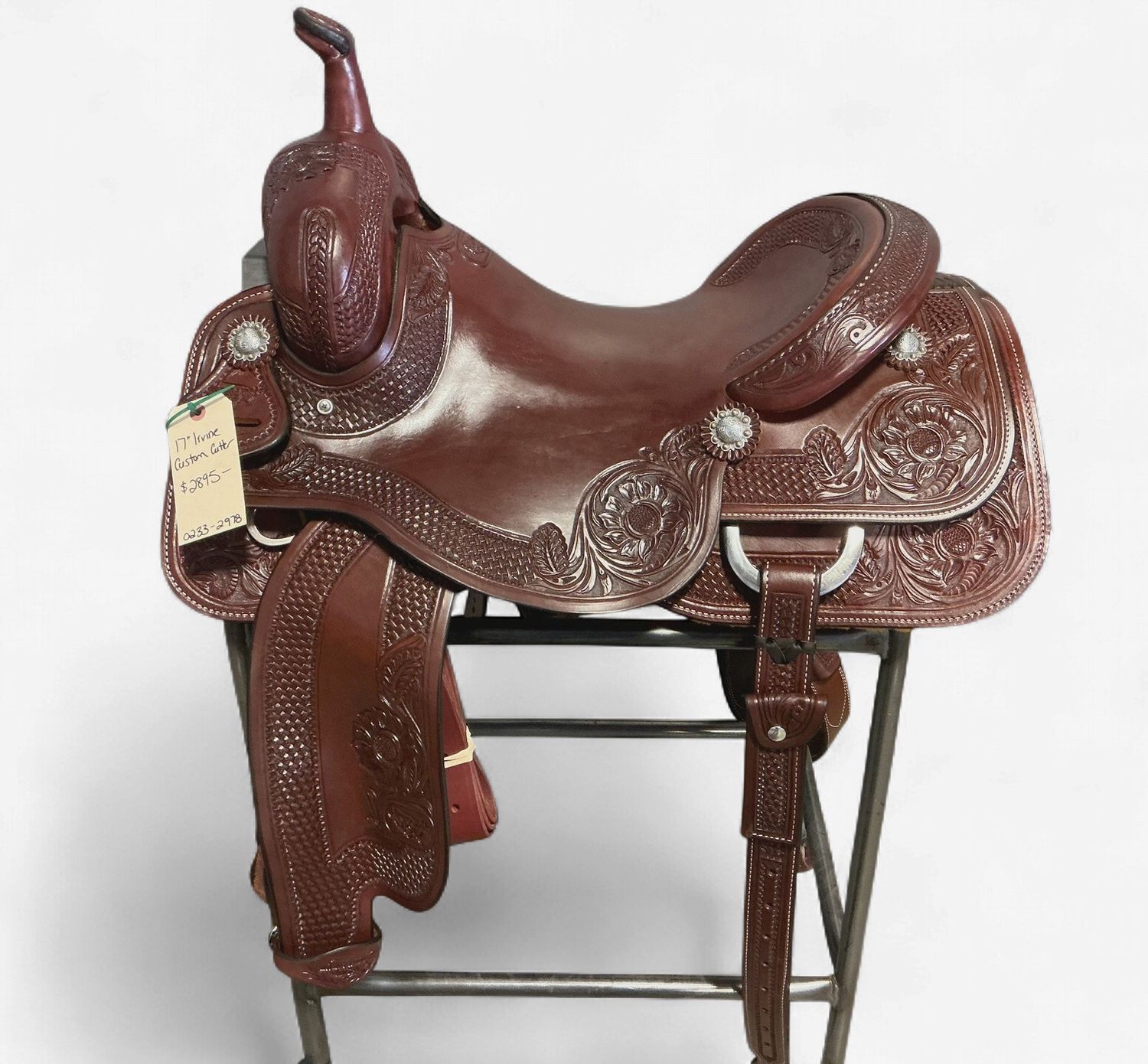 Irvine’s Custom 17” Cutting Saddle