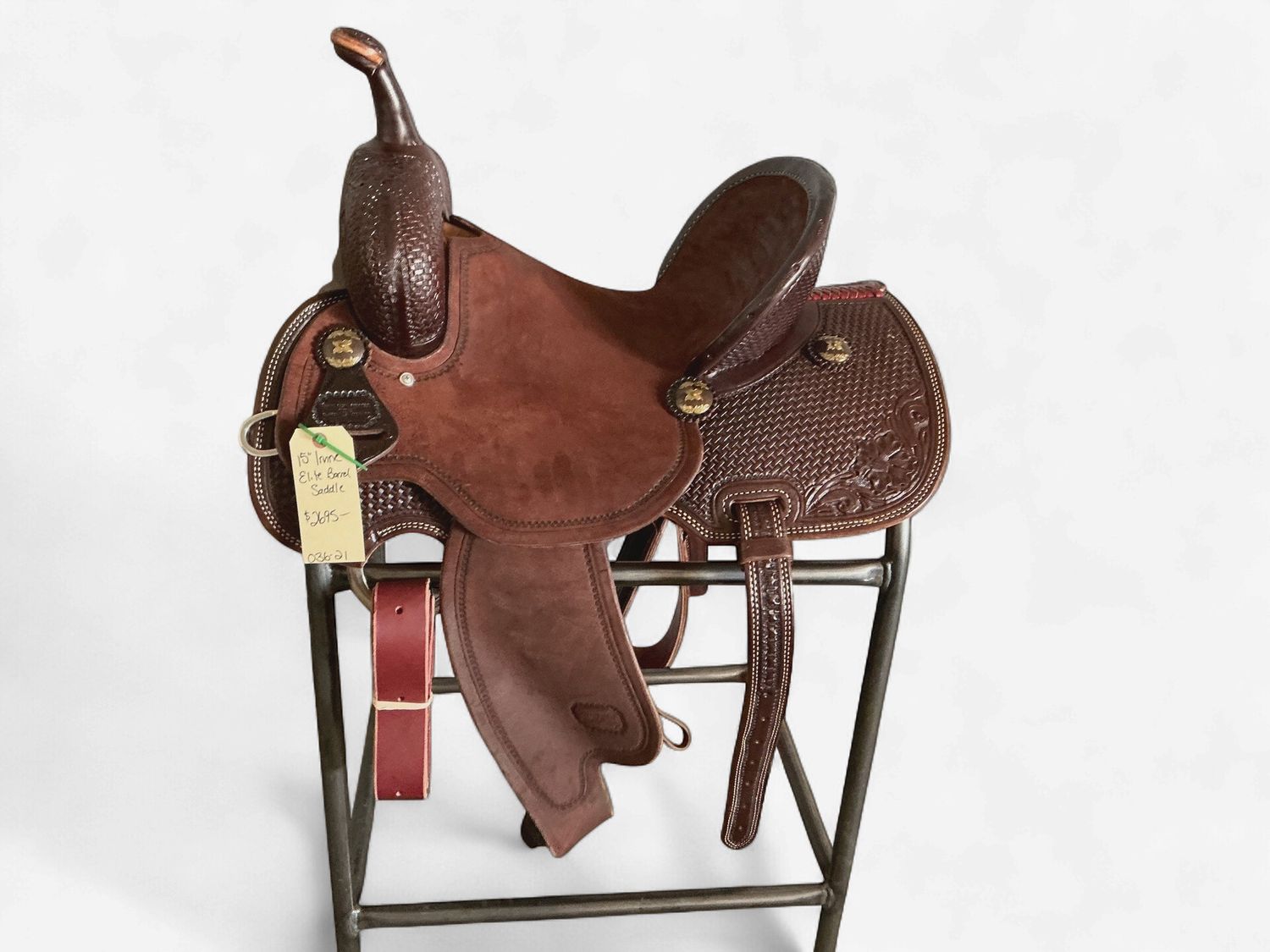 Irvine’s Elite 15” Barrel Saddle
