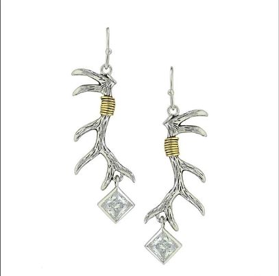 Montana Silversmiths Pursue the Wild Nature's Art Earrings