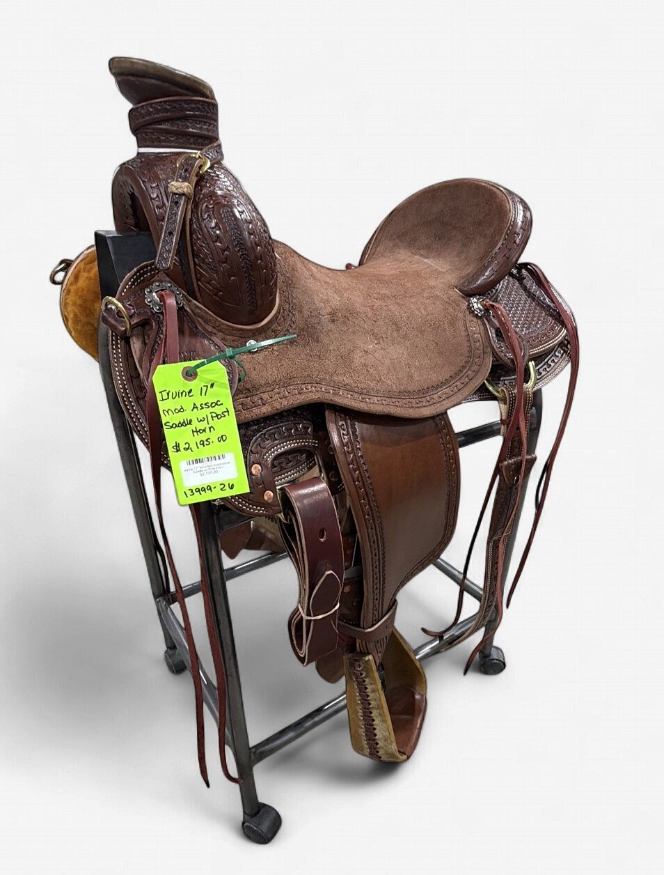 Irvine 17" Modified Association Saddle w/ Post Horn