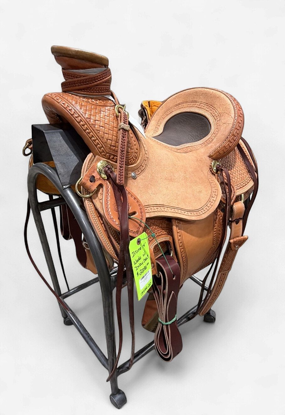 Irvine 14" Wade w/Inlay Seat