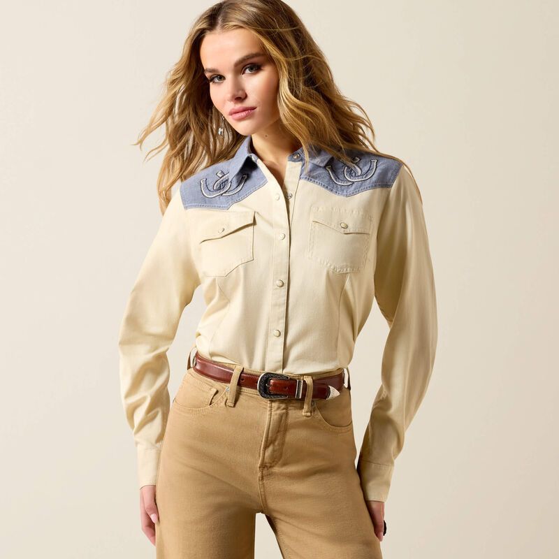 Ariat Women's Horseshoe Western Snap Shirt