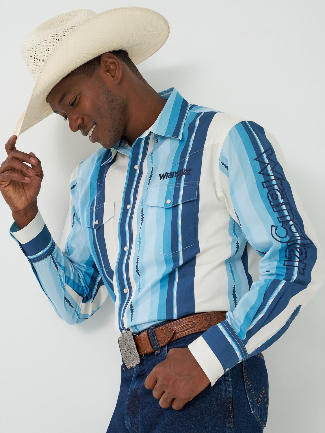 Wrangler® Long Sleeve Logo Shirt - Blue Multi