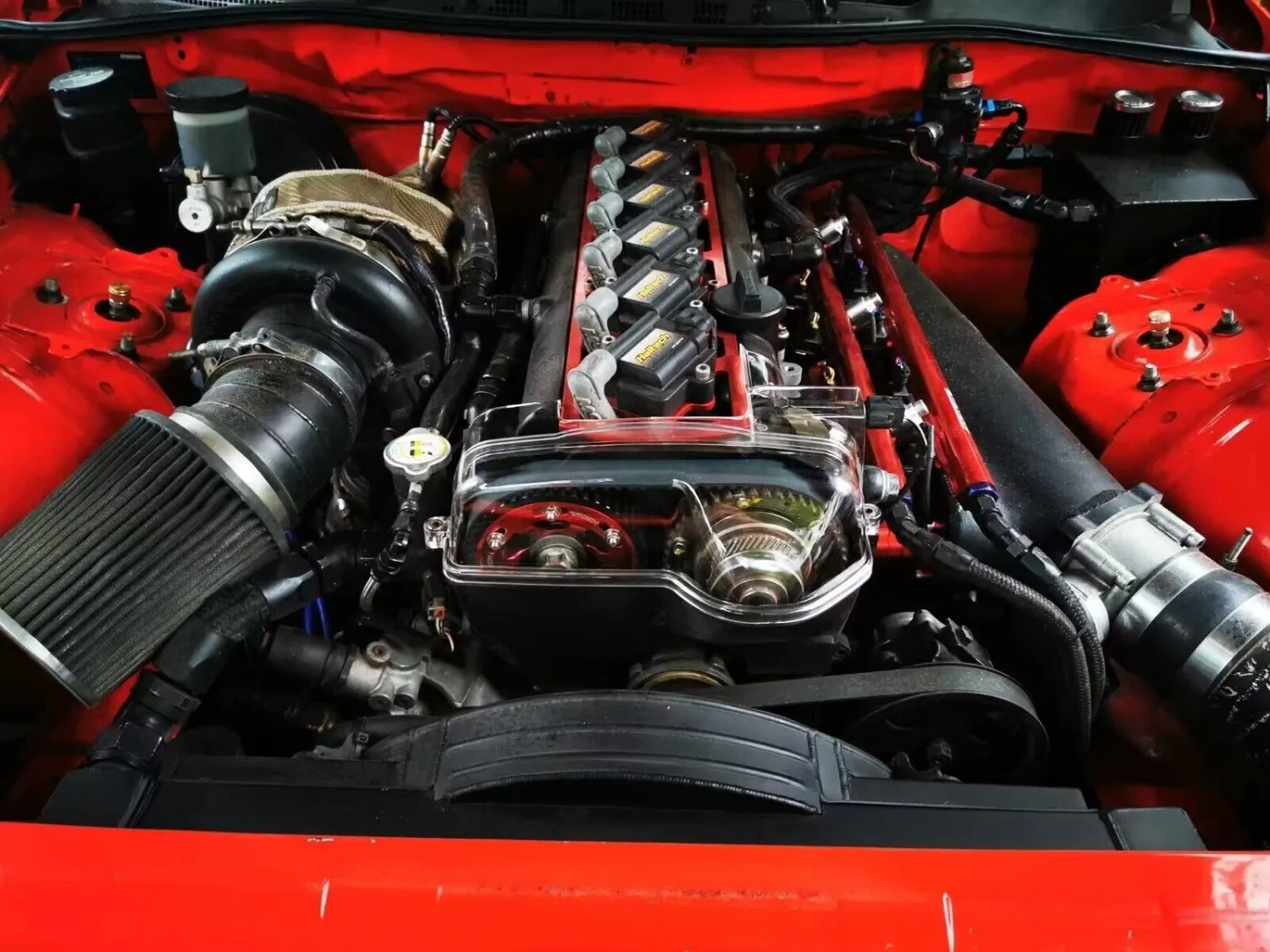 ​Clear Cam Cover for 2JZ GTE/GE VVTI engines.