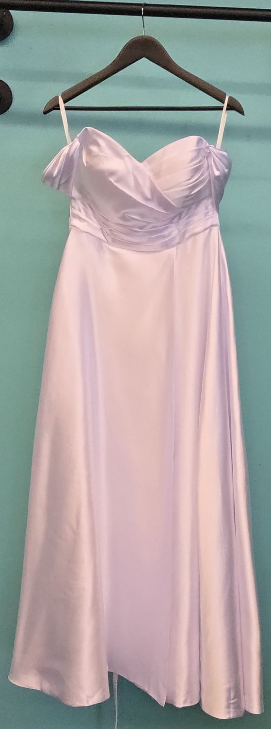 Size: 8    Brand: Wedding Dress