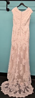 Size: 16   Brand: Maggie Sottero