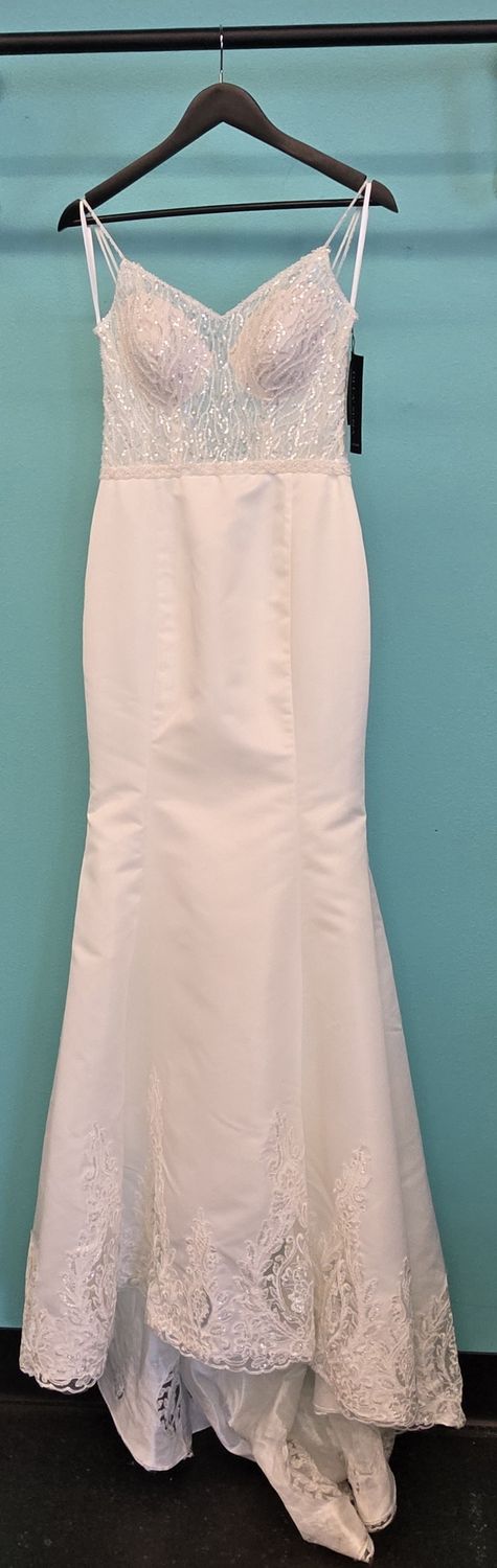 Size: 8    Brand: Di La' Sena