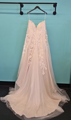 Size: 24   Brand: Casablanca