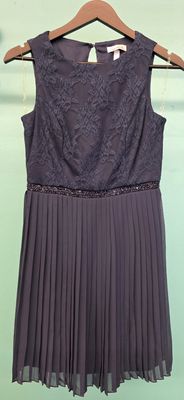 Size: 5 (4)  Brand: Speechless