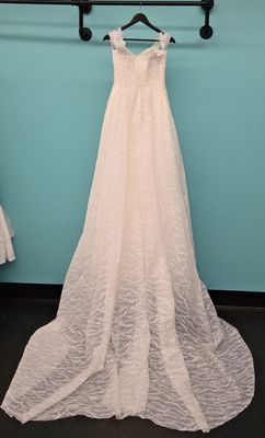 Size: 8    Brand: D&amp;S Bridal