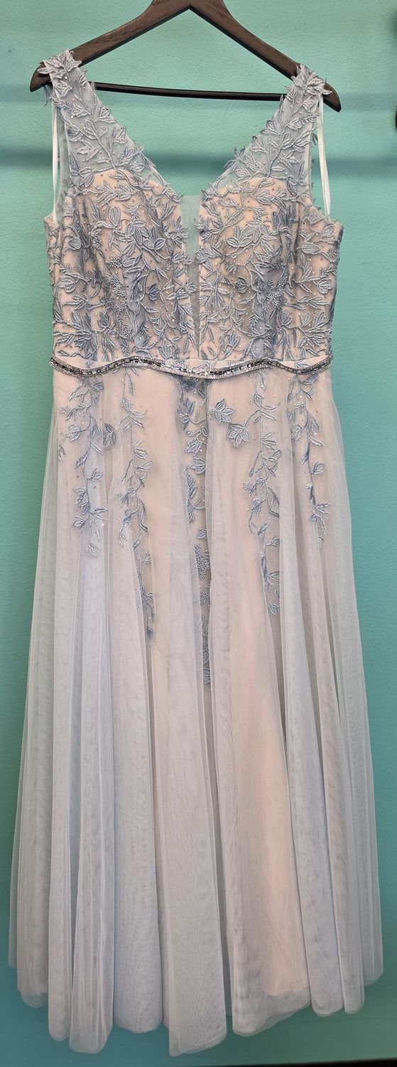 Size: 14  Brand: TLC - Say Yes To The Prom