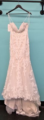 Size: 4   Brand: Casablanca Bridal