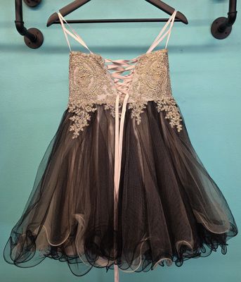 Size: S (2)    Brand: Fiesta Fashion