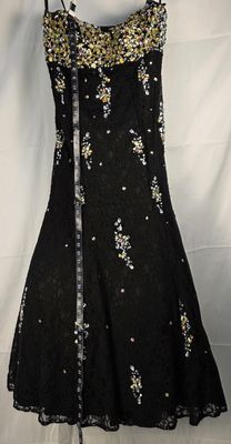 Size: 14    Brand: Mori Lee