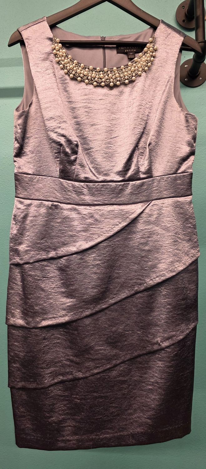 Size: 12  Brand: Connected