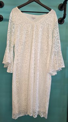 Size: 3X    Brand:  Olivia Matthews