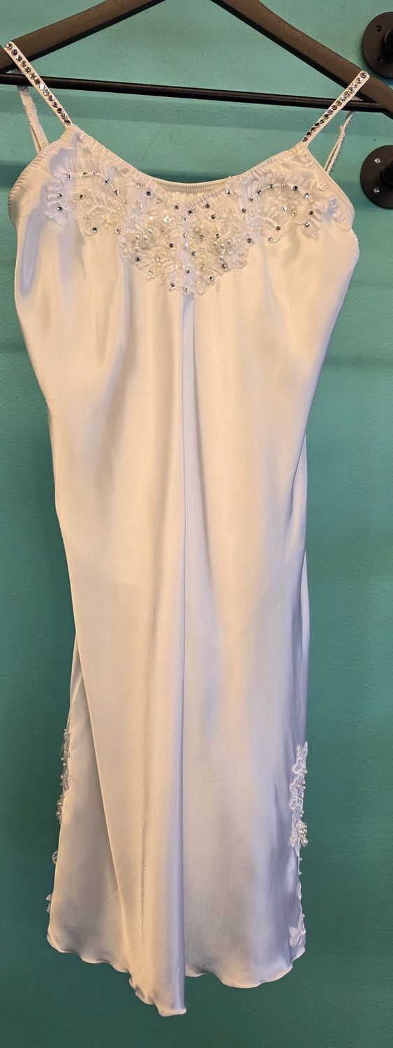 Size: M (6)   Brand: Unbranded