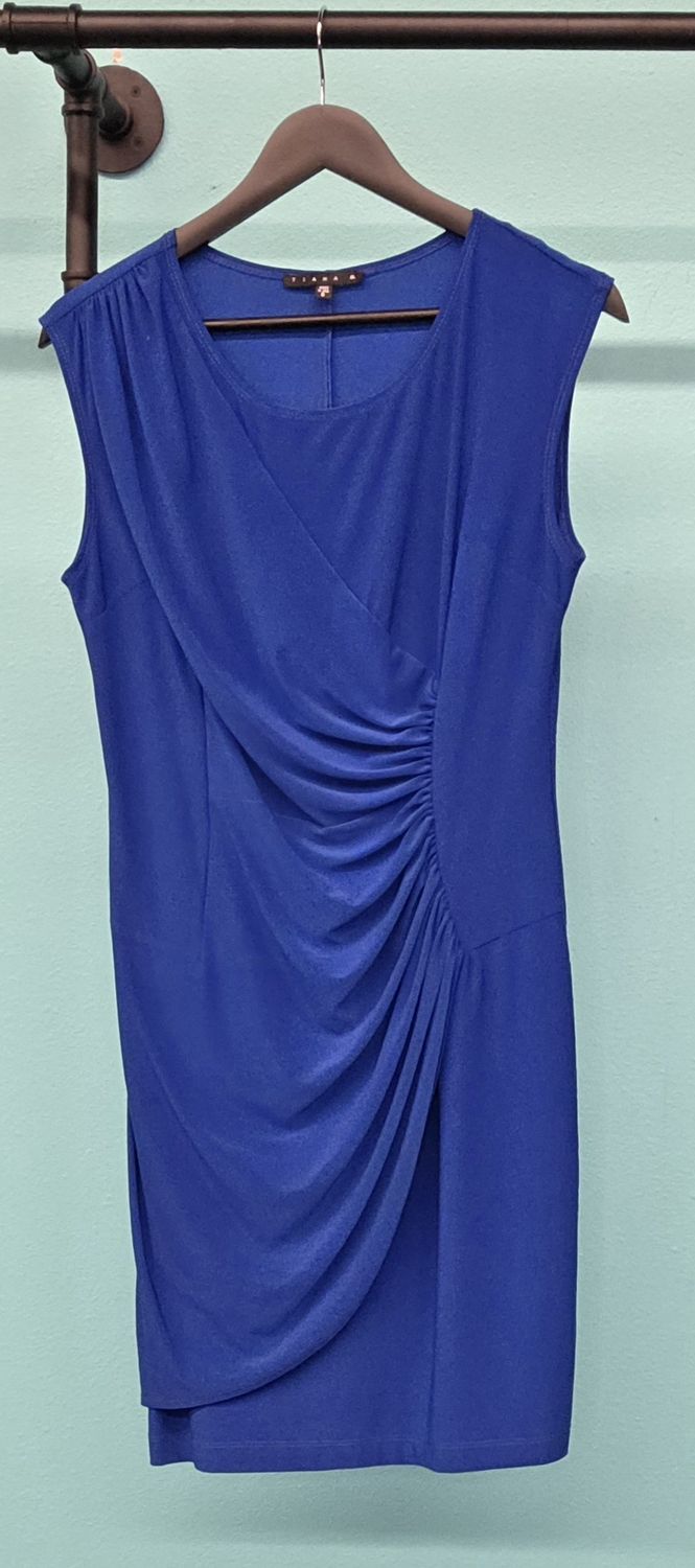 Size: 6  Brand: Tiana B
