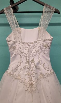 Size:  4   Brand: Davids Bridal