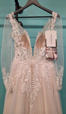 Size: 4   Brand: Jasmine Couture