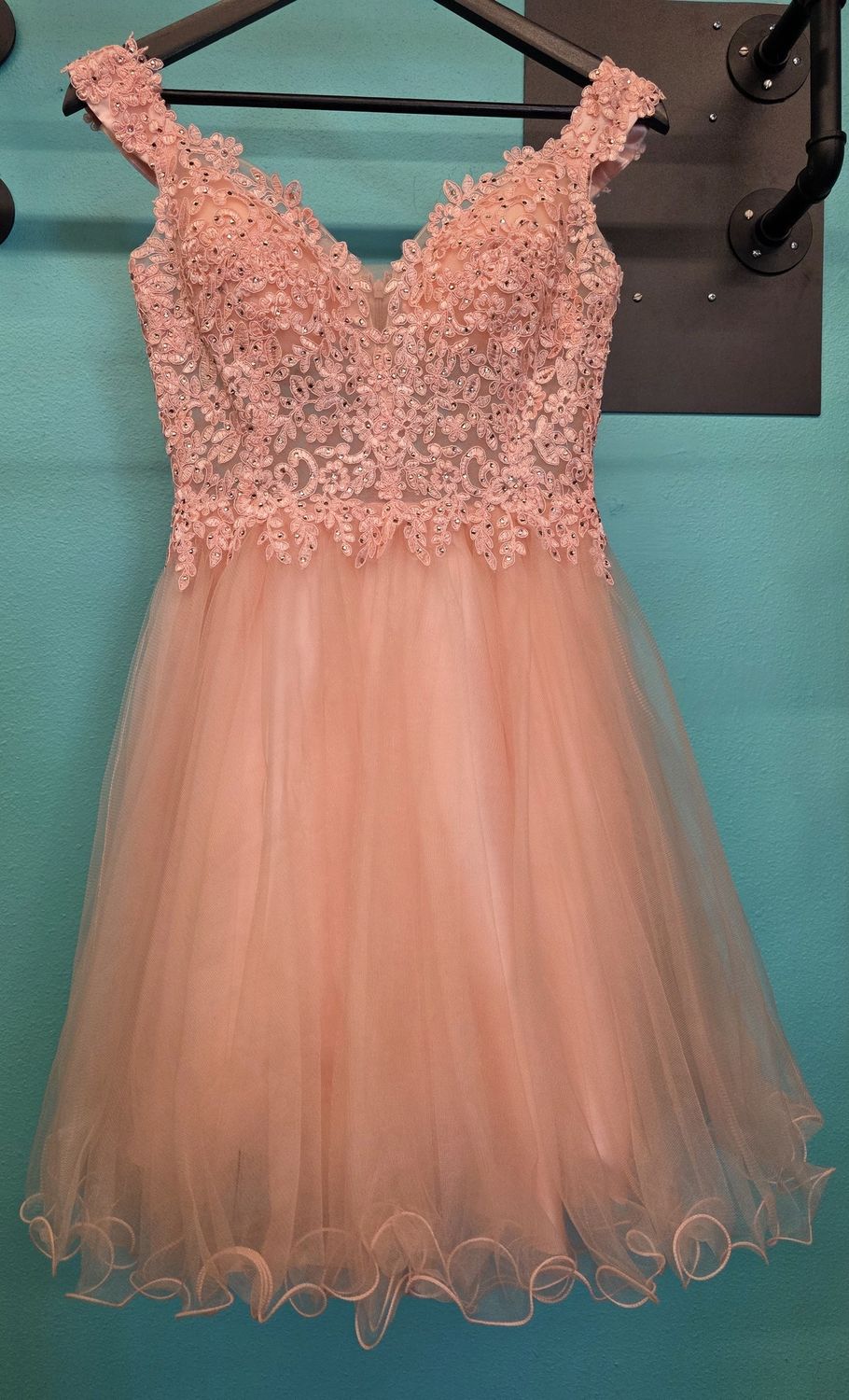 Size: 6   Brand: May Queen