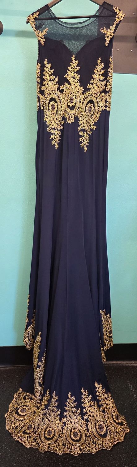 Size: 12?  Brand: JJ's House