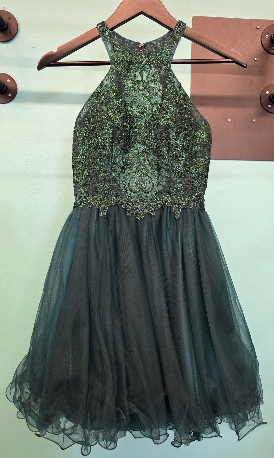 Size: XS (2)   Brand: Narianna