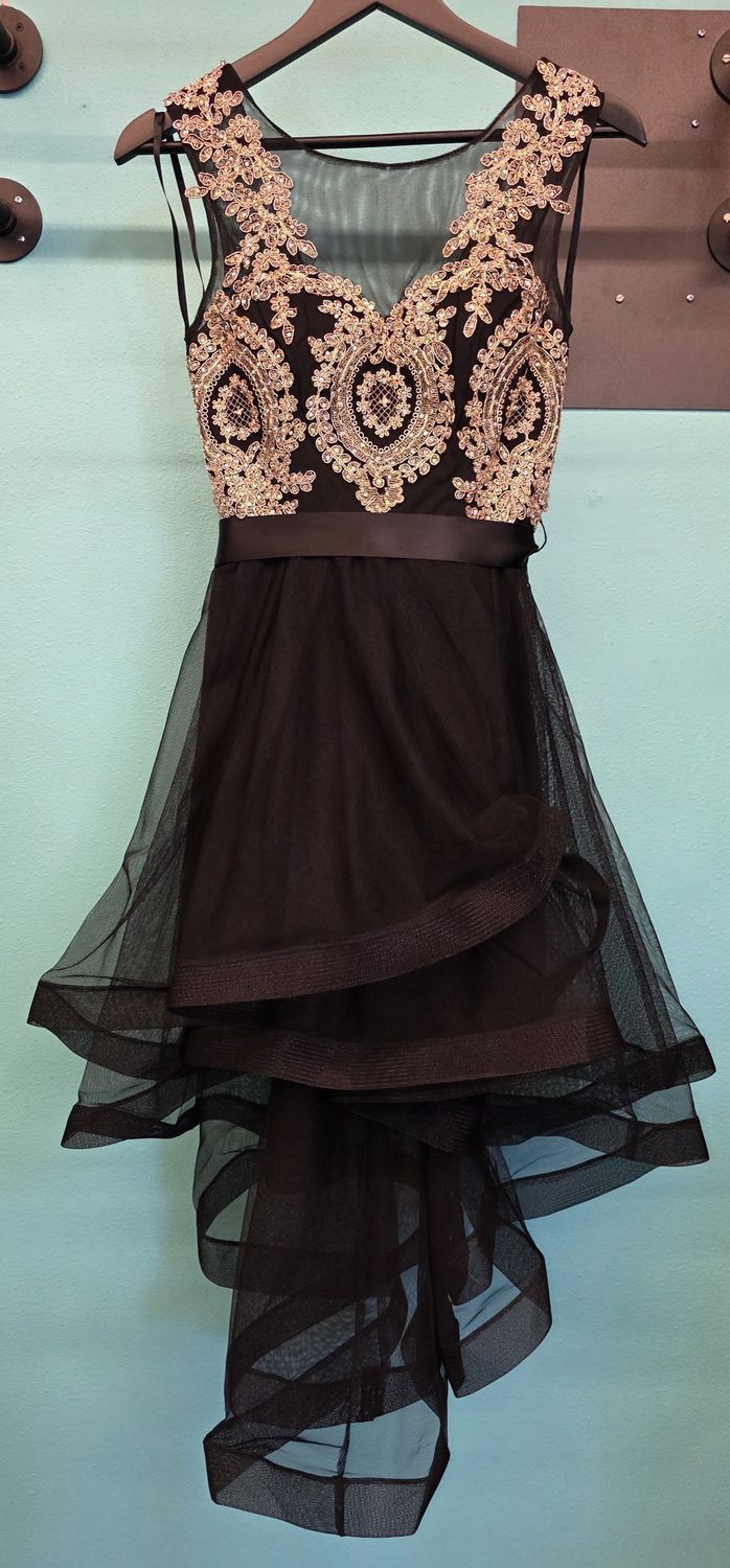 Size: 1 (2)   Brand: City Triangles