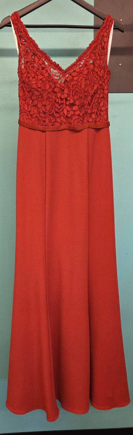 Size: 6   Brand: Davids Bridal