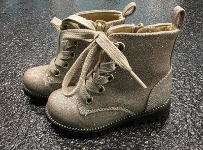 Size: Toddler 7   Brand: Cynthia Rowley