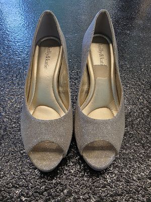 Size: 8   Brand: Kelly &amp; Katie