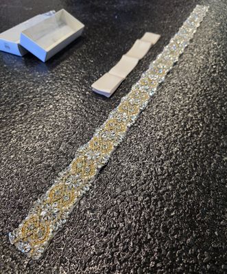 Gold/Silver/Pearl Belt   Band: Fangzhidi