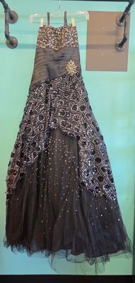 Size: 2   Brand: Tiffany Designs