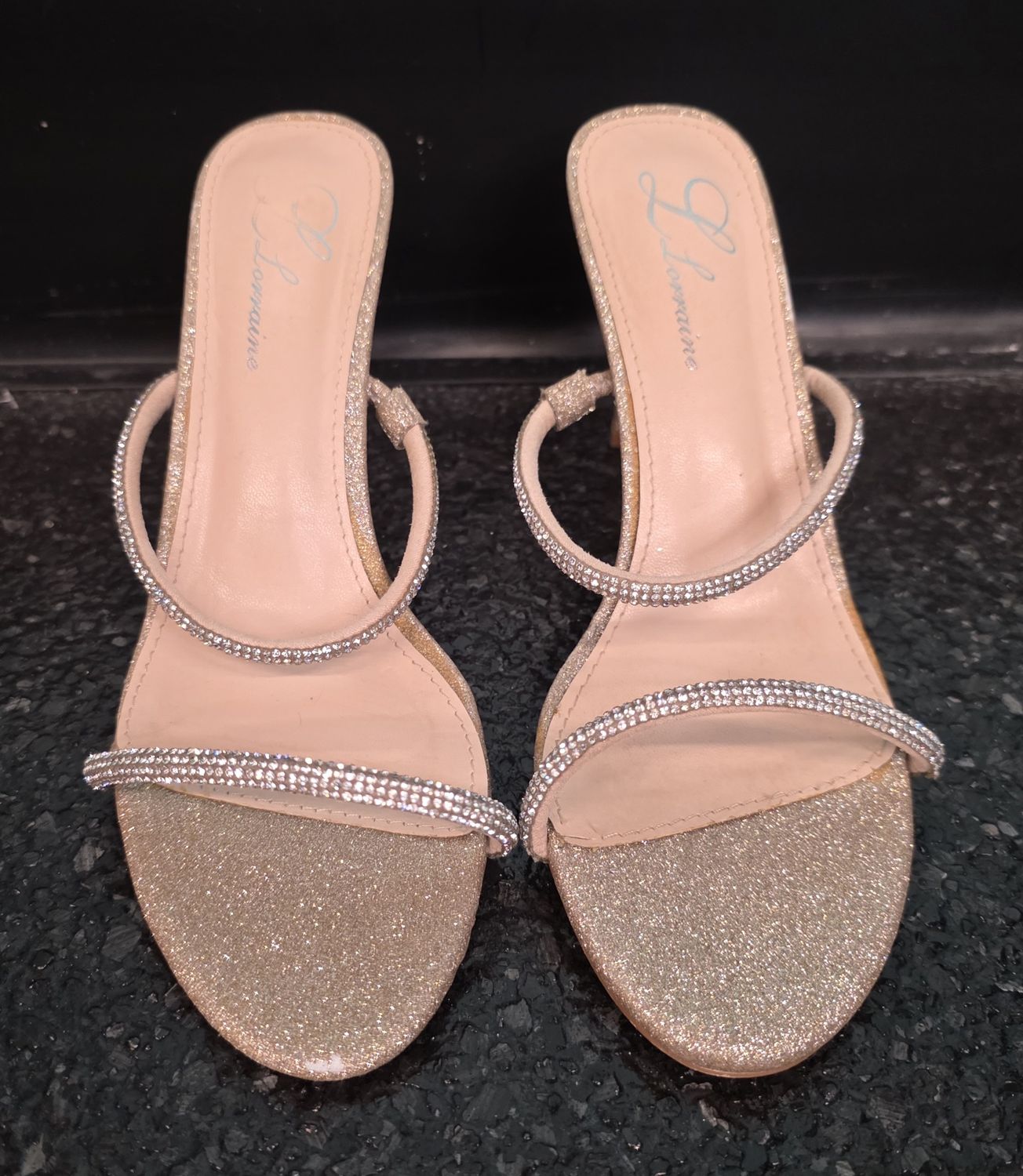 Size: 9    Brand: L Lorraine