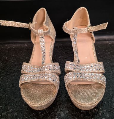Size: 3 Girls   Brand: BellaMarie