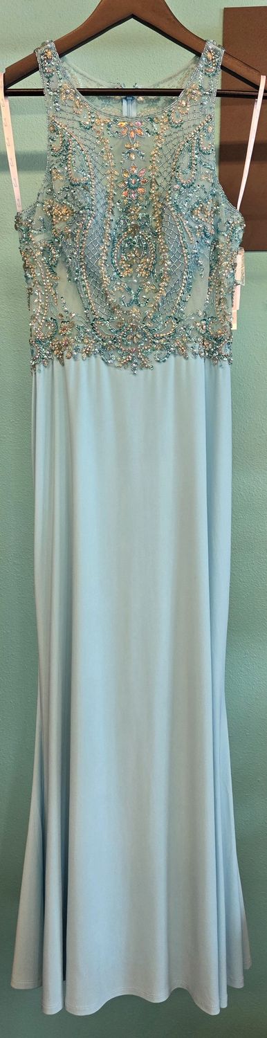 Size: 6   Brand: Camille La Vie