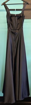 Size: 4   Brand: B. Smart