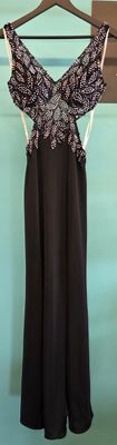 Size: 2    Brand: Jaaz Couture