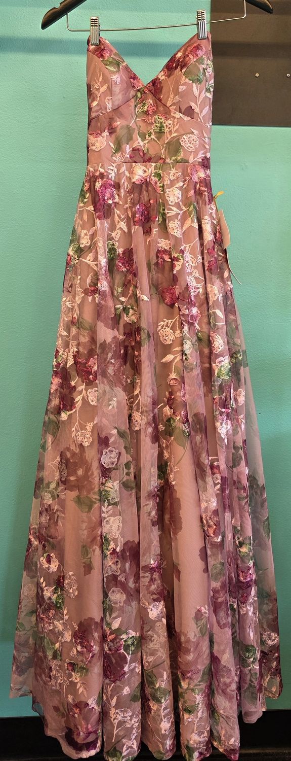 Size: 6    Brand: TLC - Say Yes To The Prom