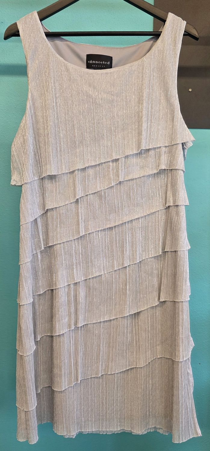Size: 16   Brand: Connected Apparel